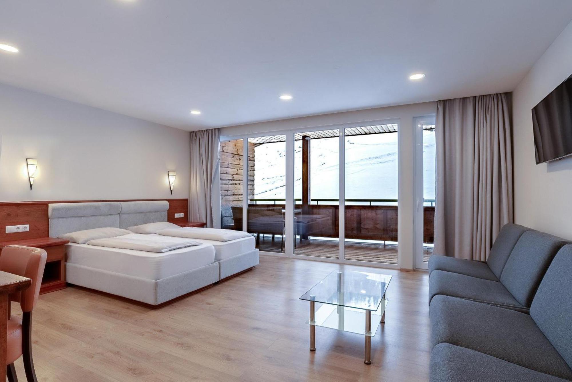 Triple Room View,1746943497:JPEG