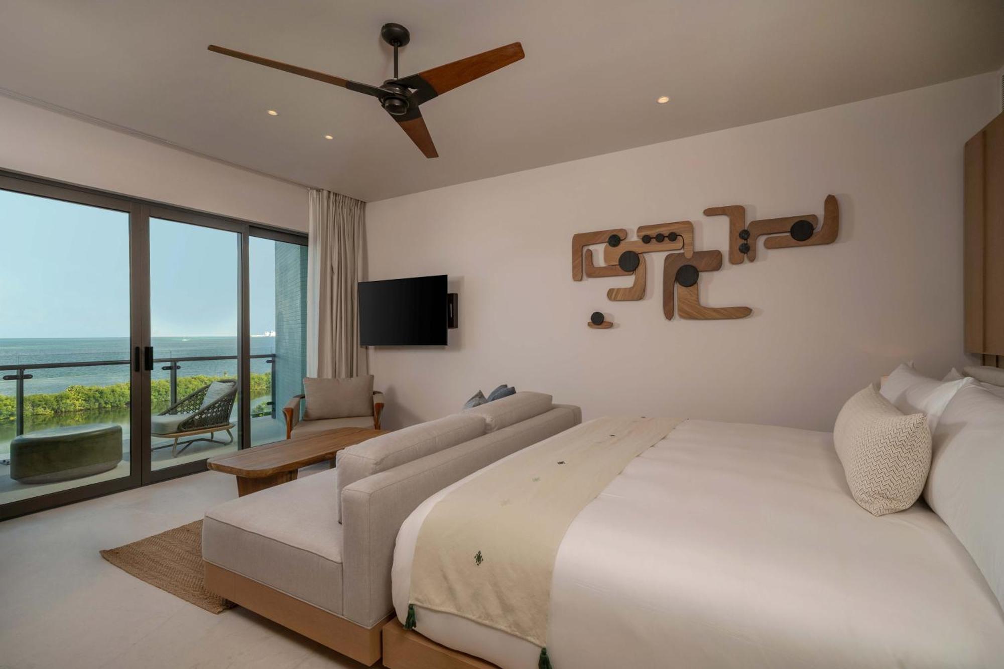 Oceanfront King Suite