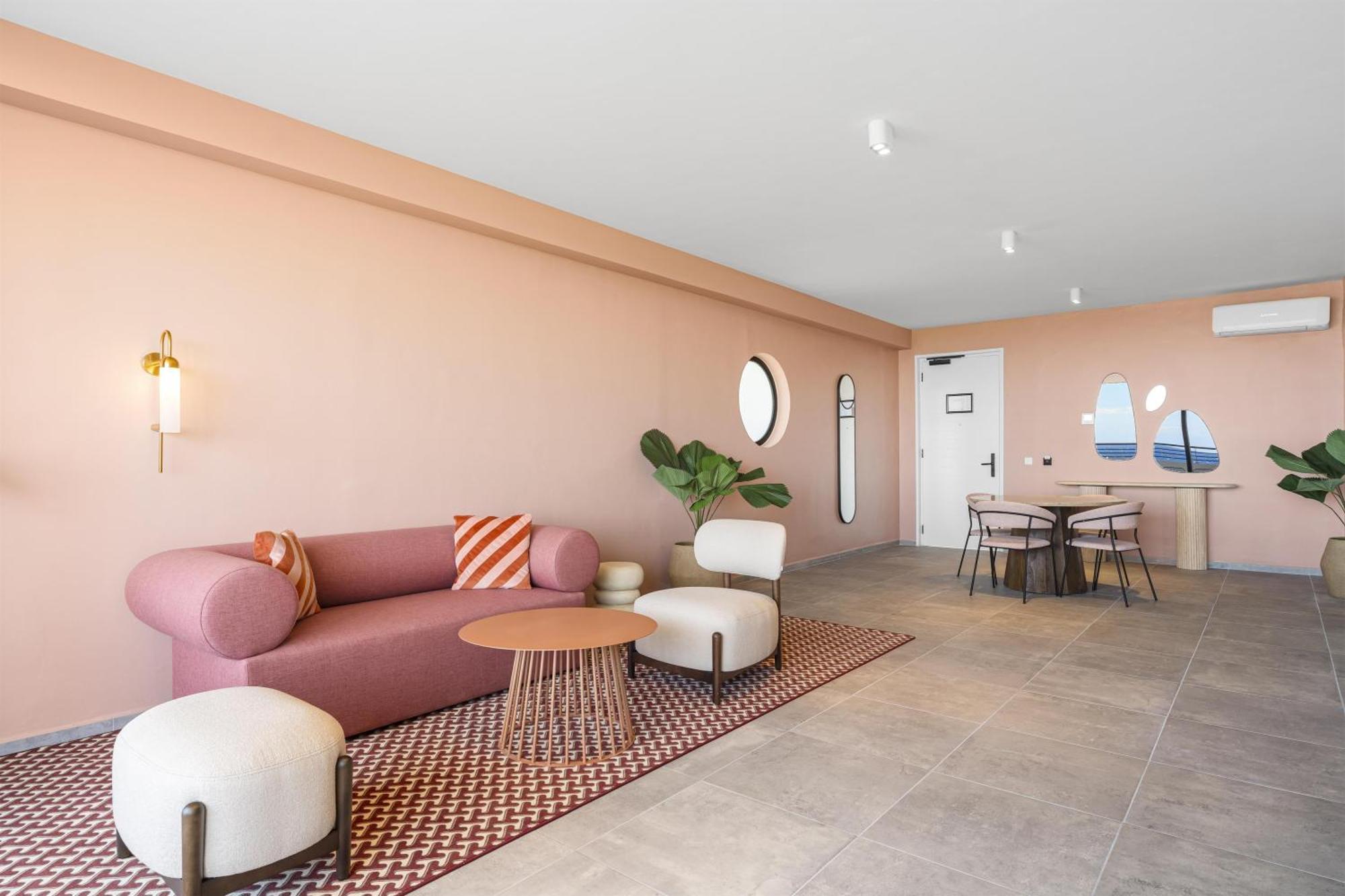 Superior One-Bedroom King Suite Ocean View