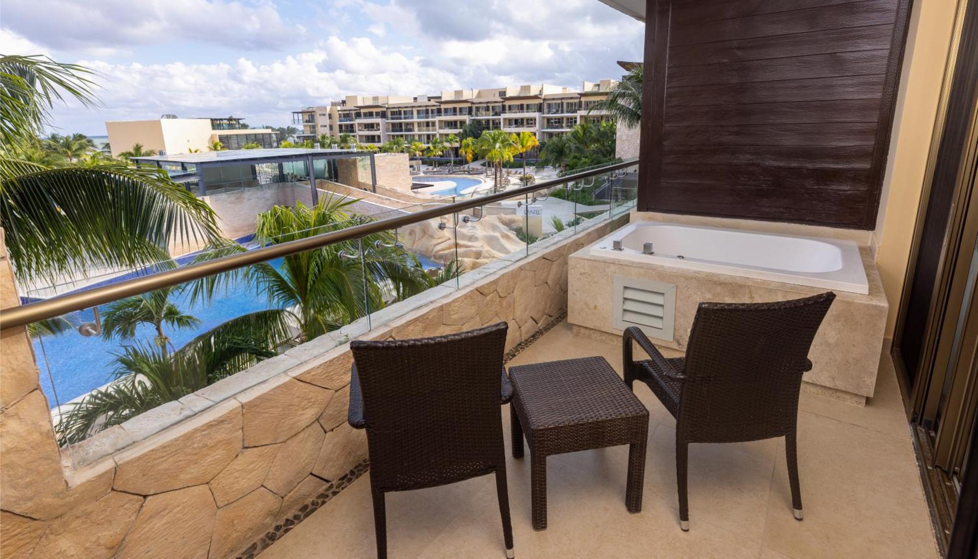 Luxury Suite Ocean View With Terrace Jacuzzi Diamond Club