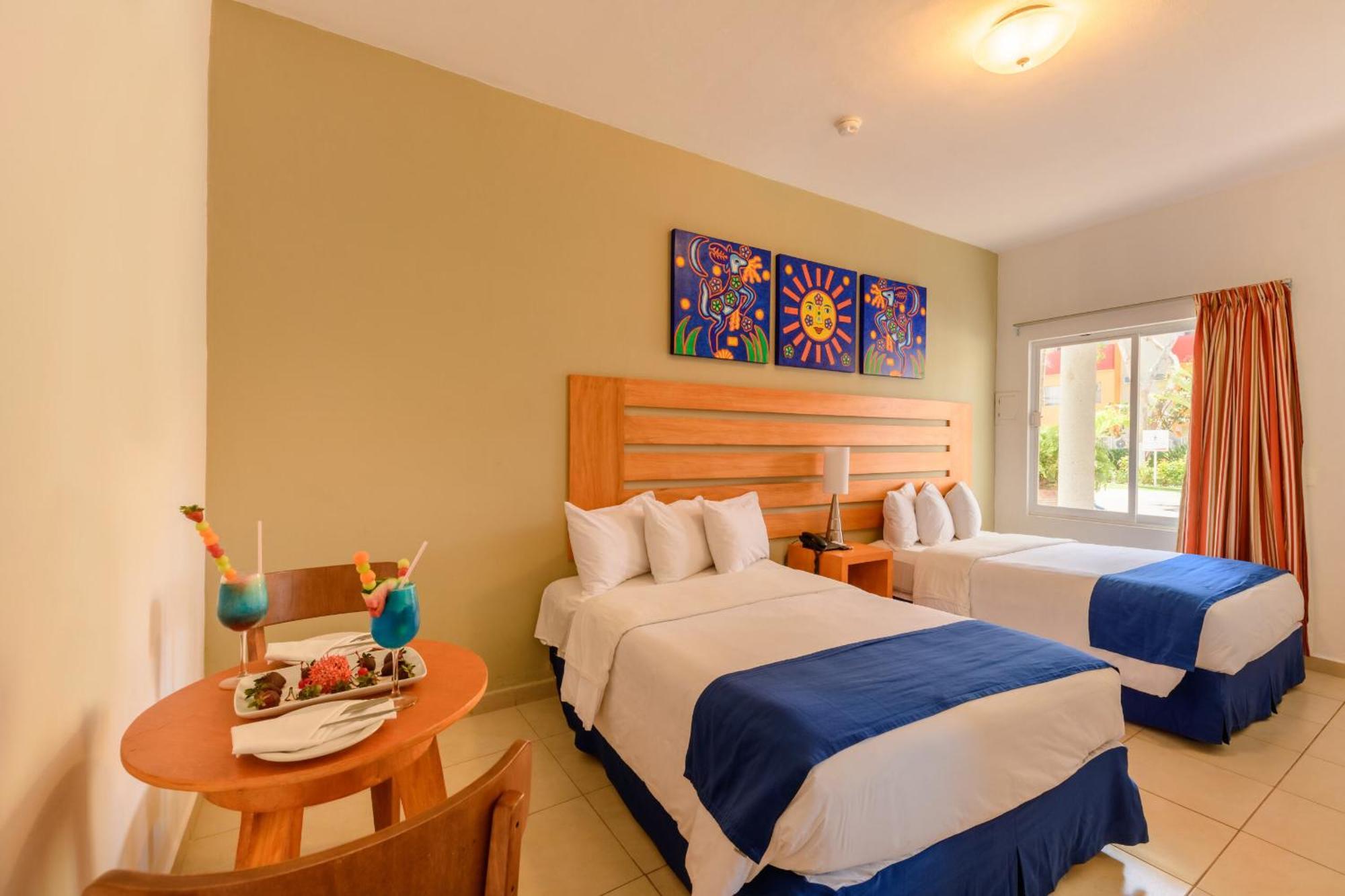 Standard Room, 2 Double Beds
