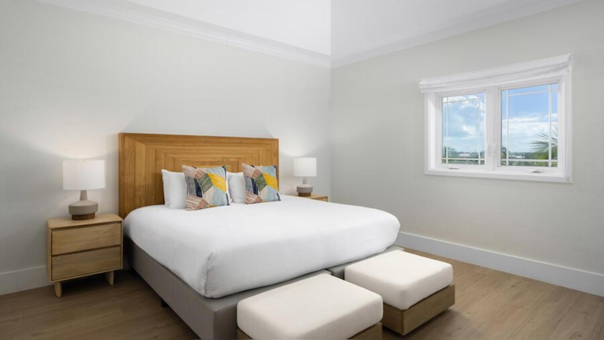 Four Bedroom Oceanfront King Suite,1765170400:JPEG