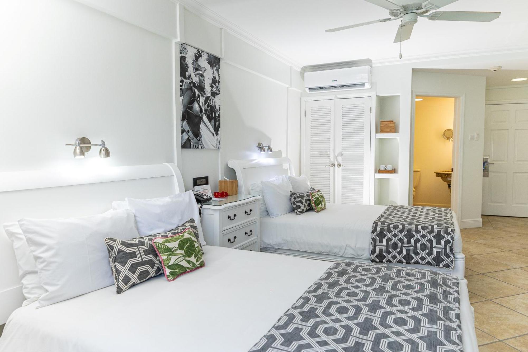 Sundeck Splash Suite