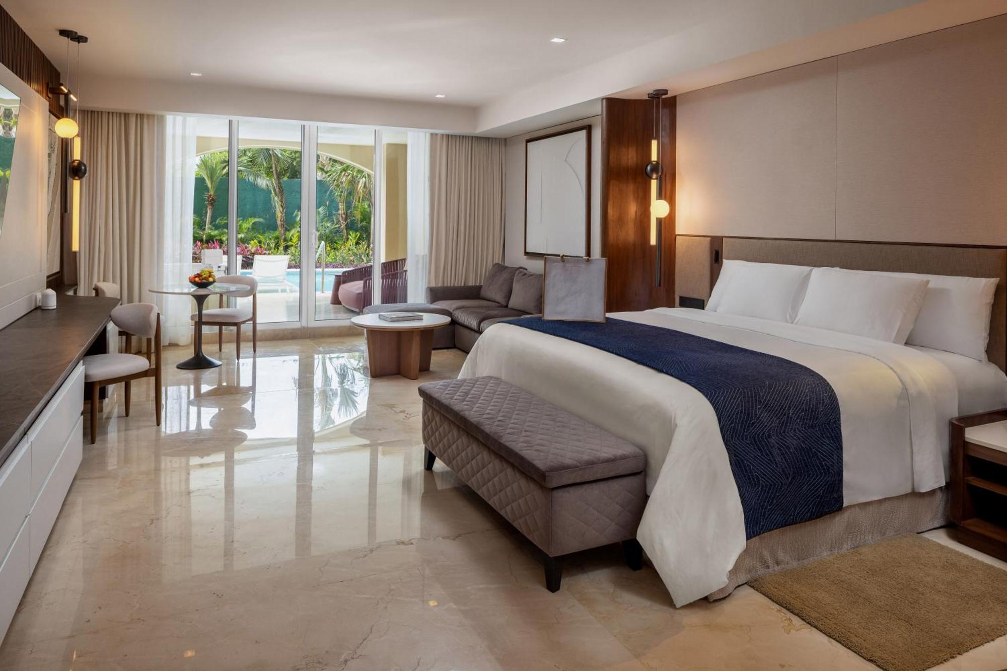 Grand Four Bedroom Swim-up Villa