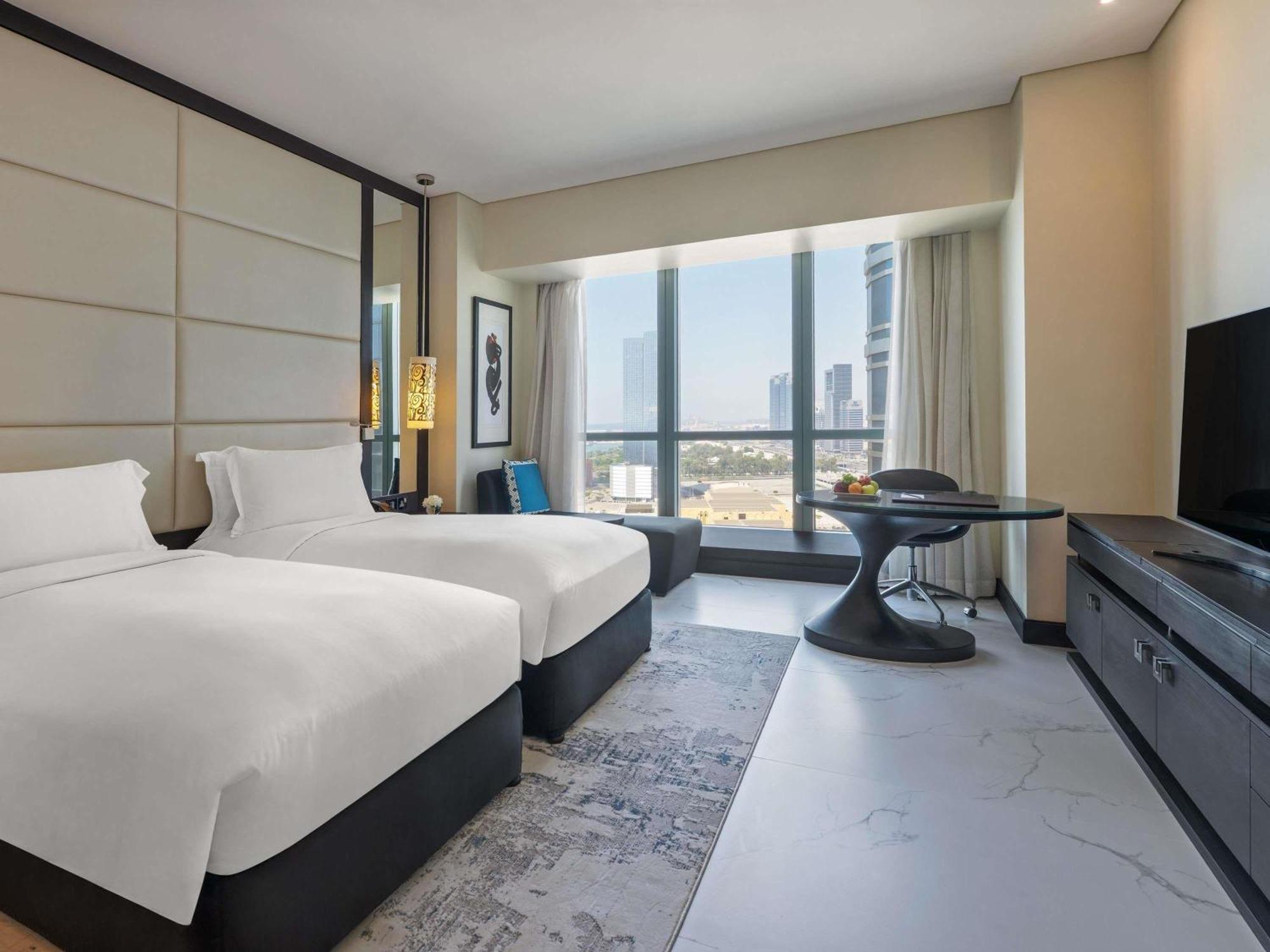 Luxury Club Twin Room Club Access Sea or City View