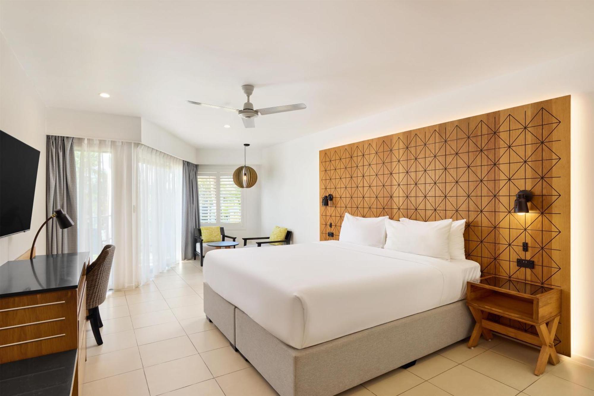 Superior Lagoon View Room