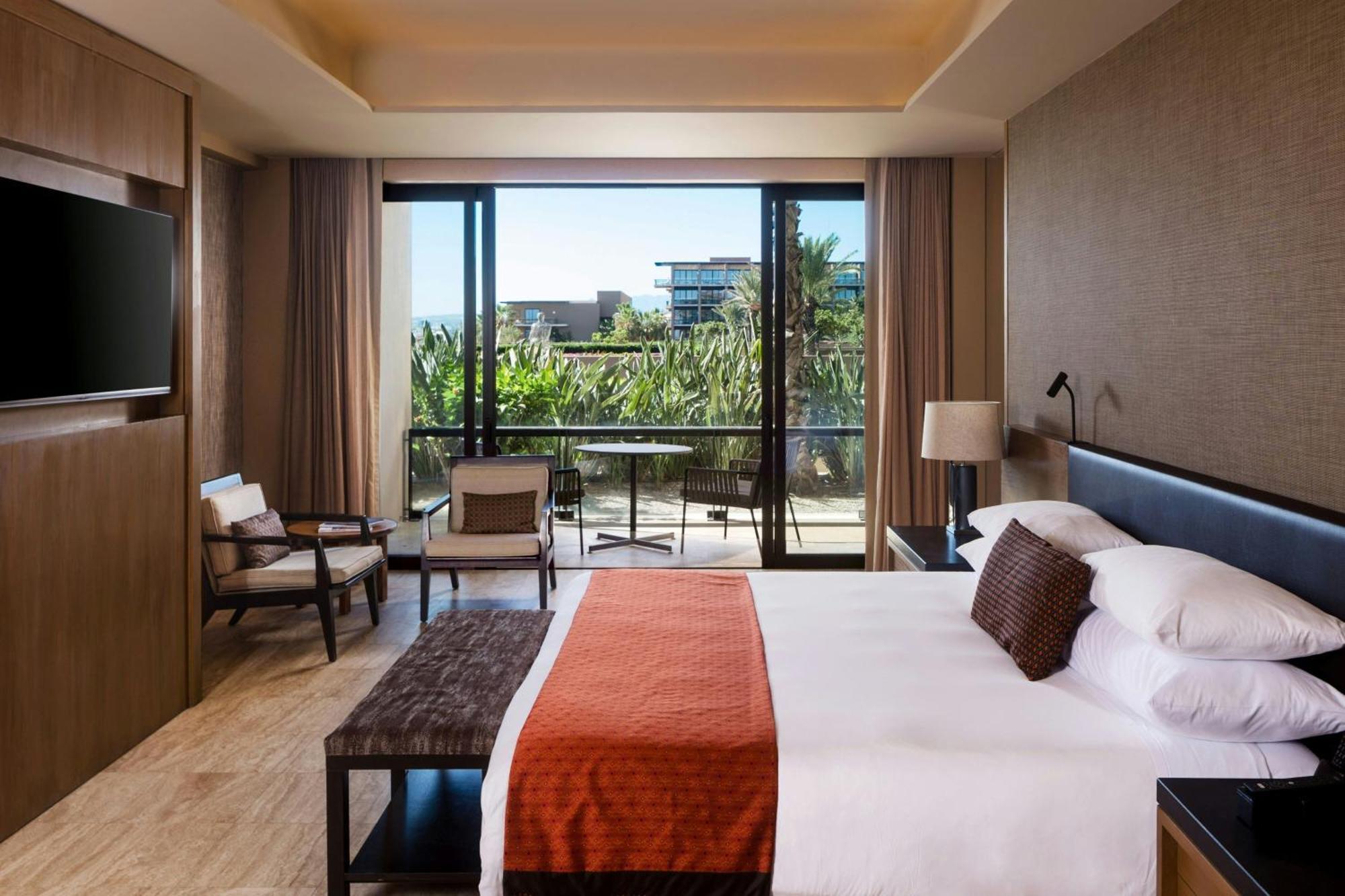 Luxury Umey King Suite Resort View Sofa Bed