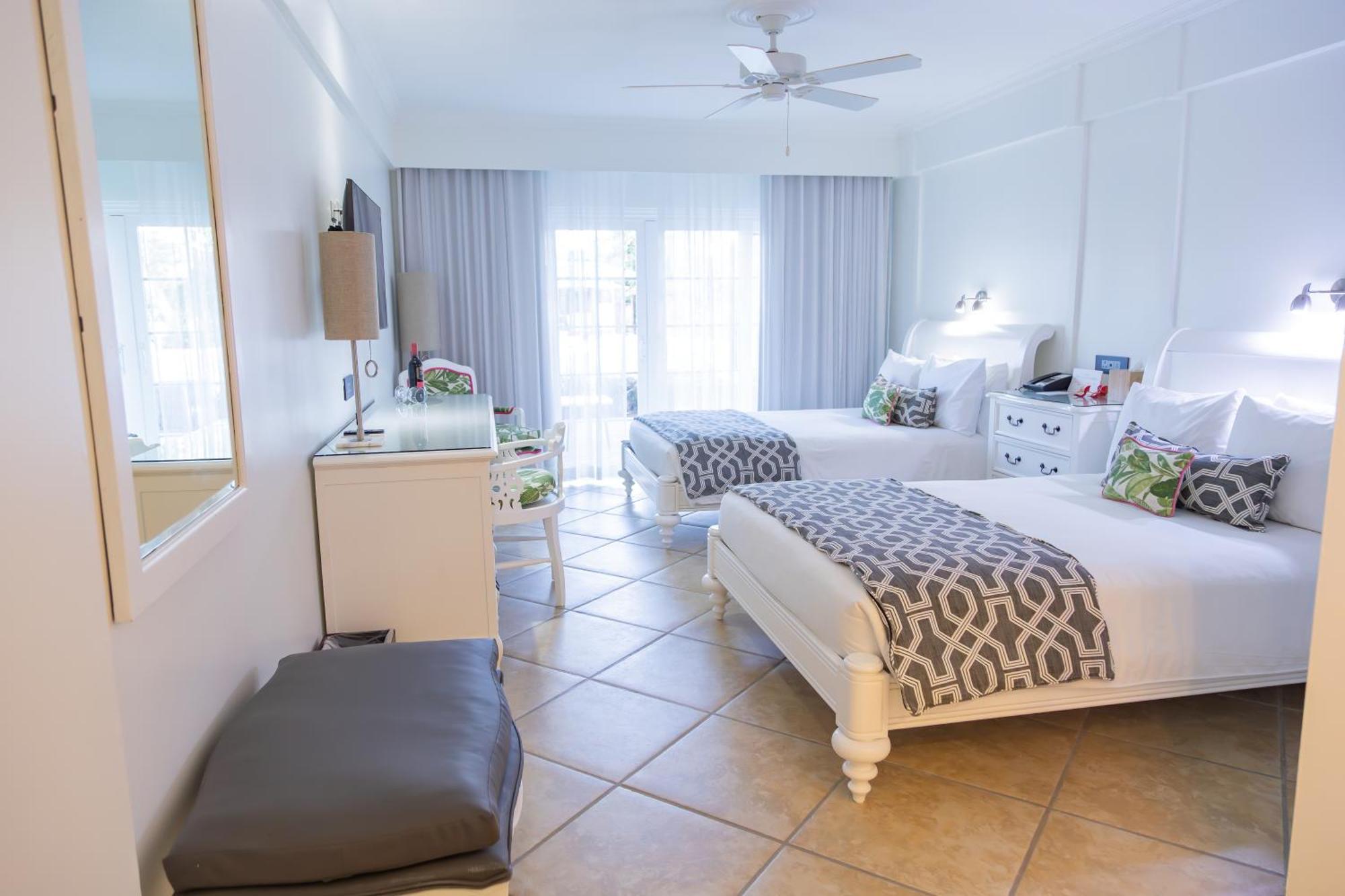 Sundeck Serenity Suites