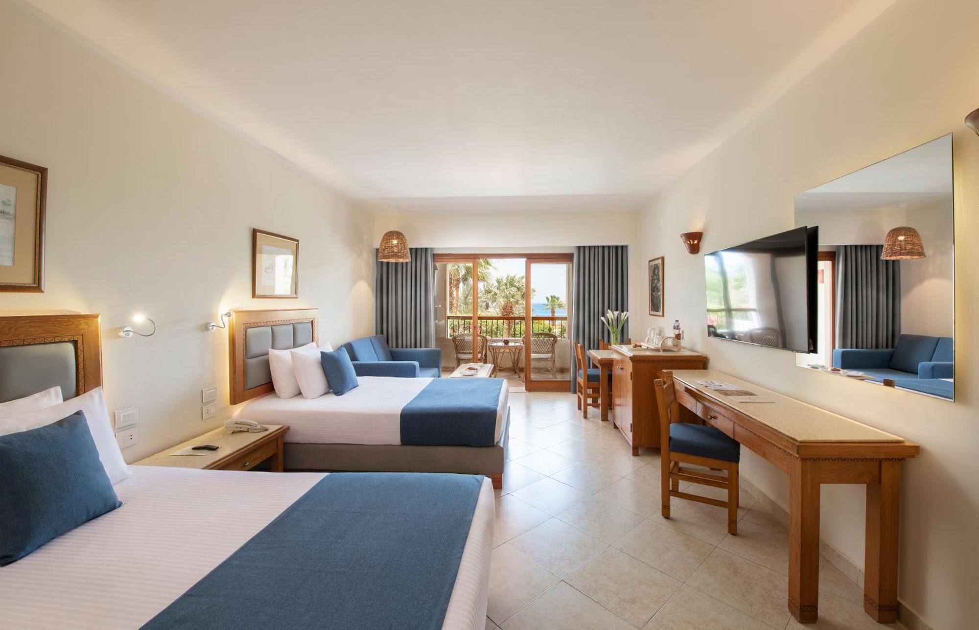 Premium Room Sea View West Bay Adults Only 16