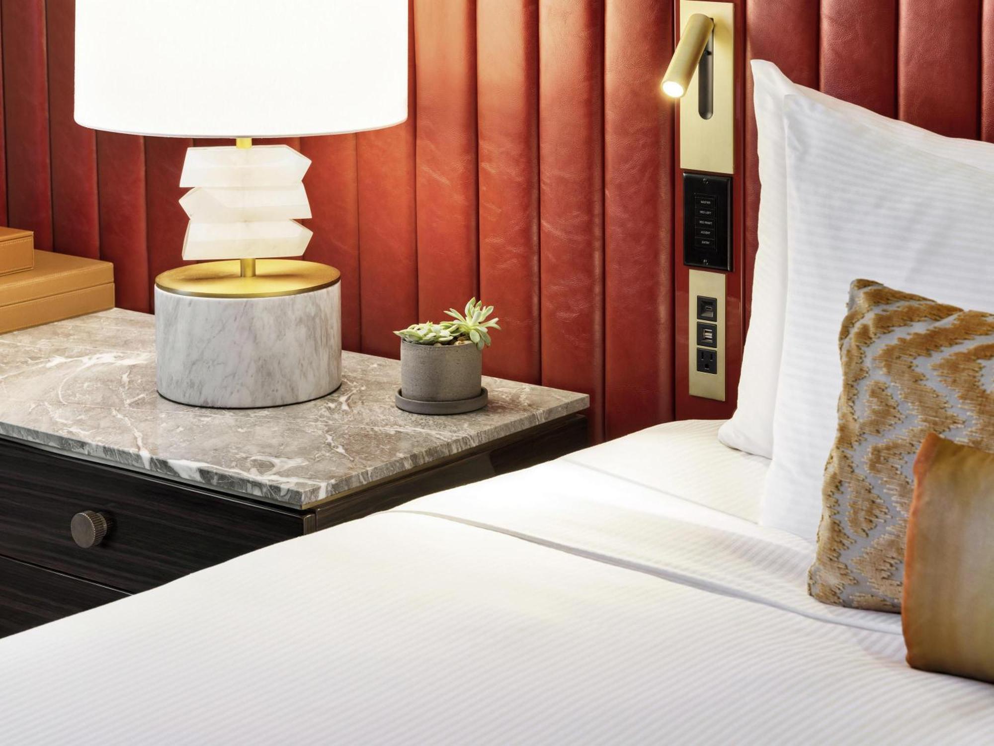 Fairmont Gold 1 King Room
