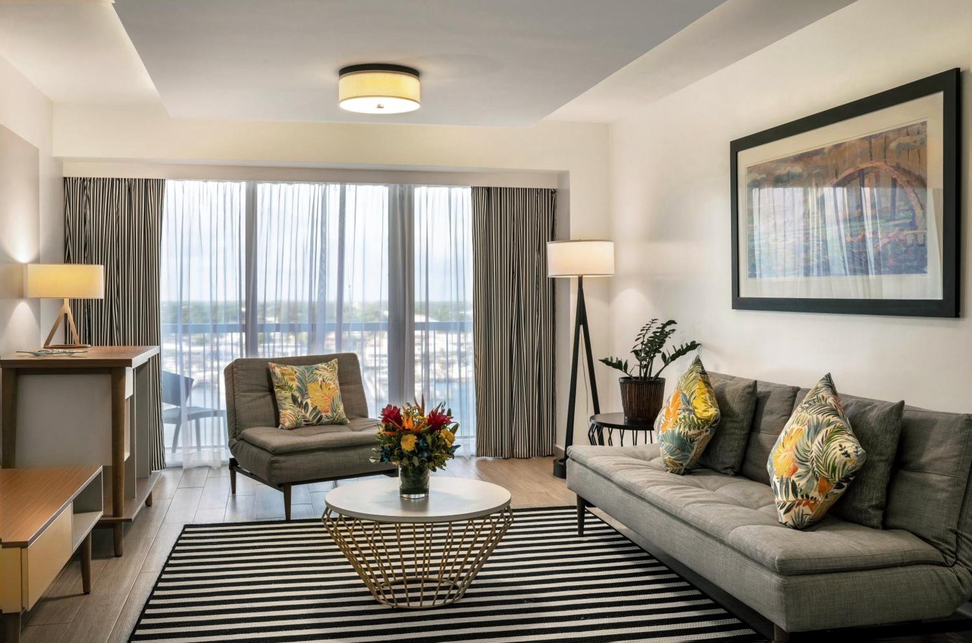 One Bedroom Harbour Front Suite King