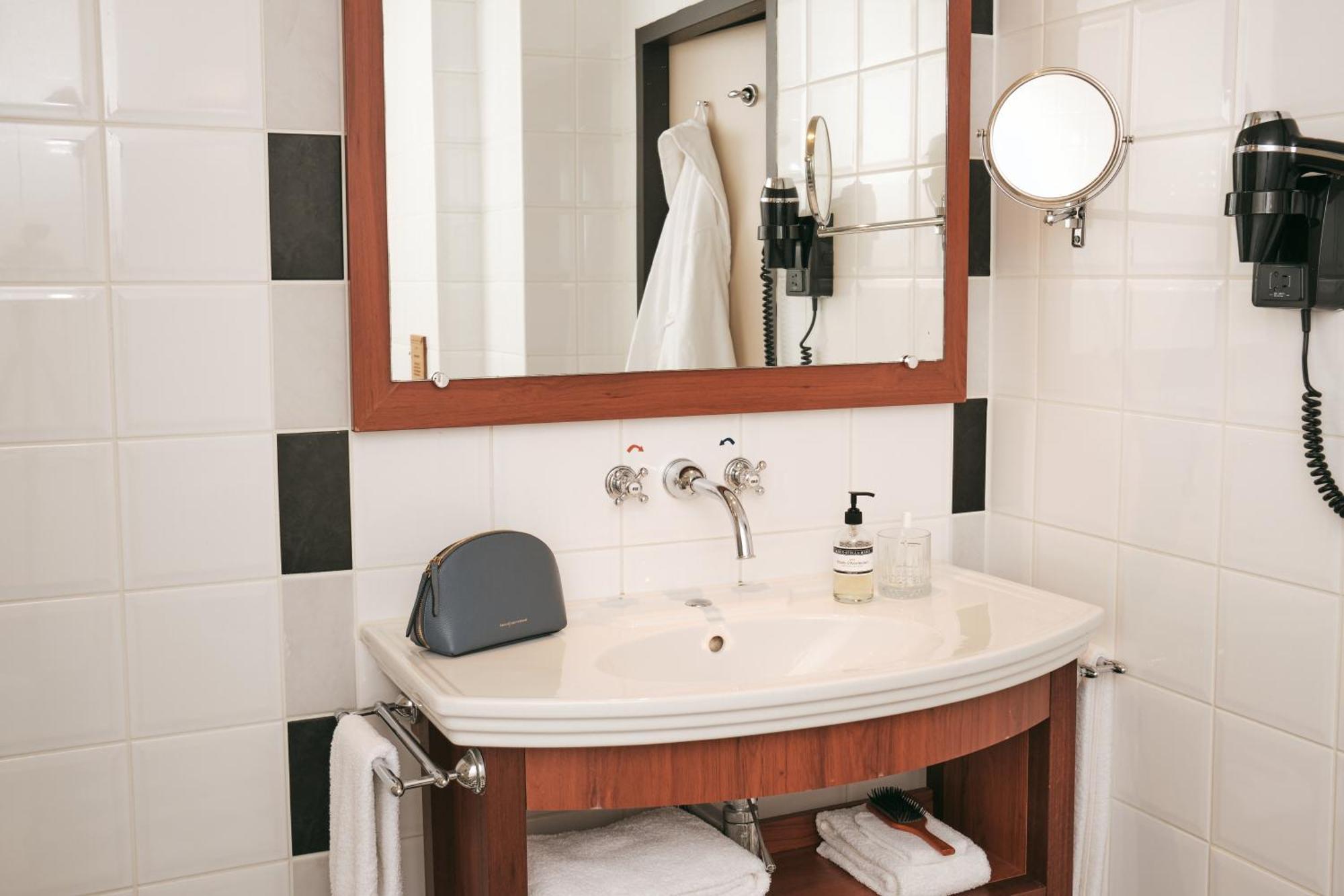Guest Suite