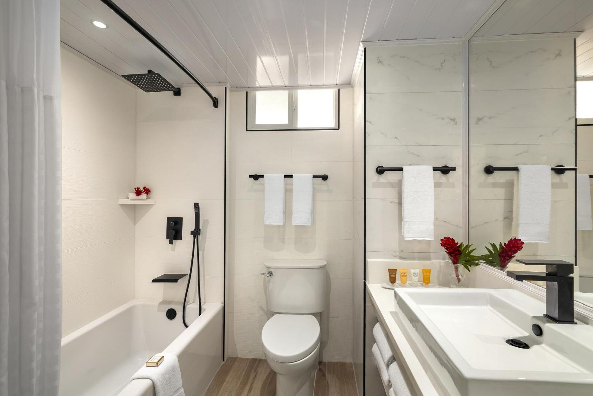 Splash Concierge Junior Suite Club Level Ocean View - Family Friendly