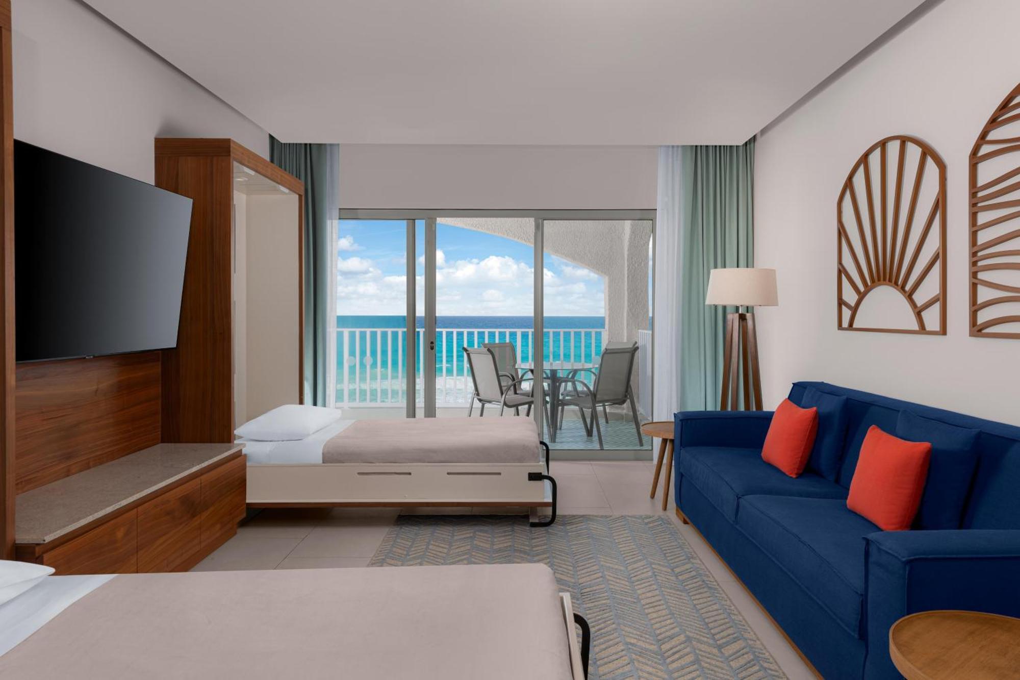 Enclave Beachfront Suite One King Two Murphy Beds