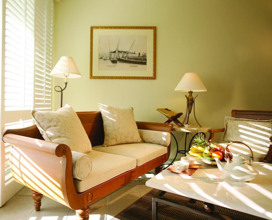 Double or Twin Colonial Ocean Front Room