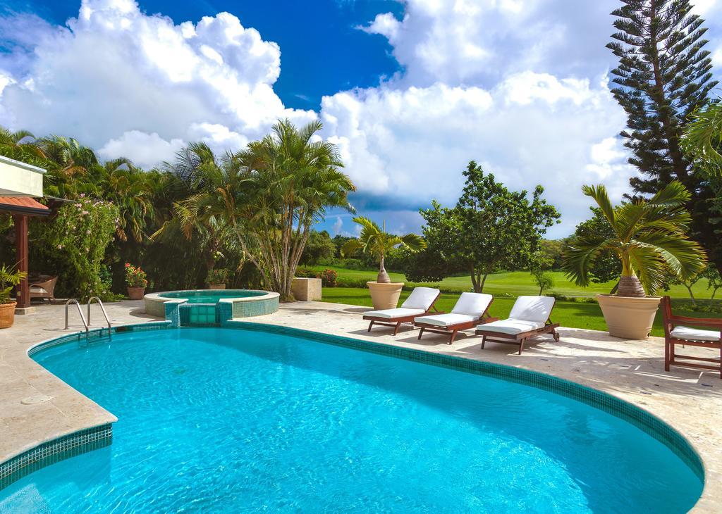 Classic Five-Bedroom Villa - Golf Cart Included
