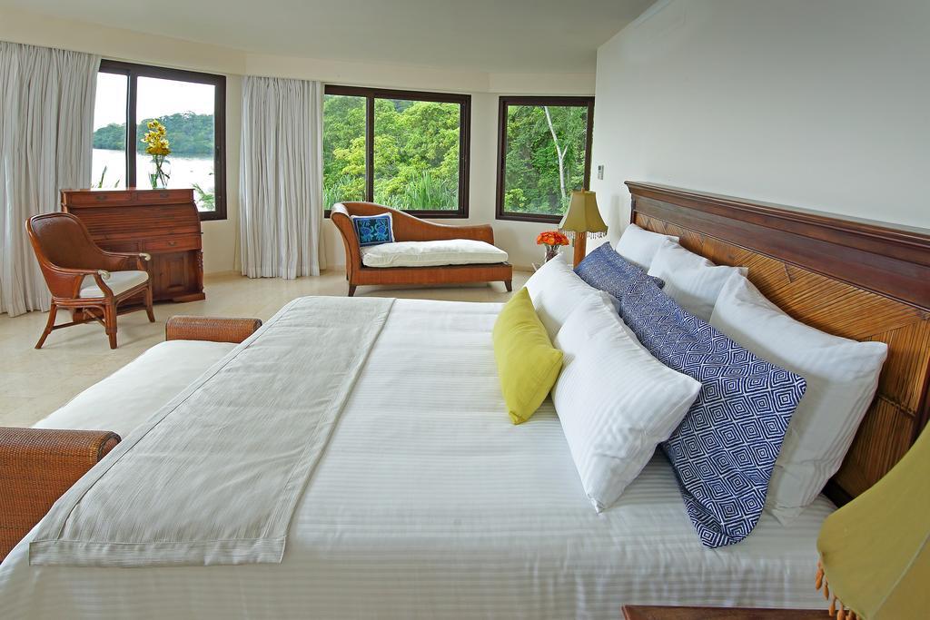 Preferred Club Master Suite Ocean View