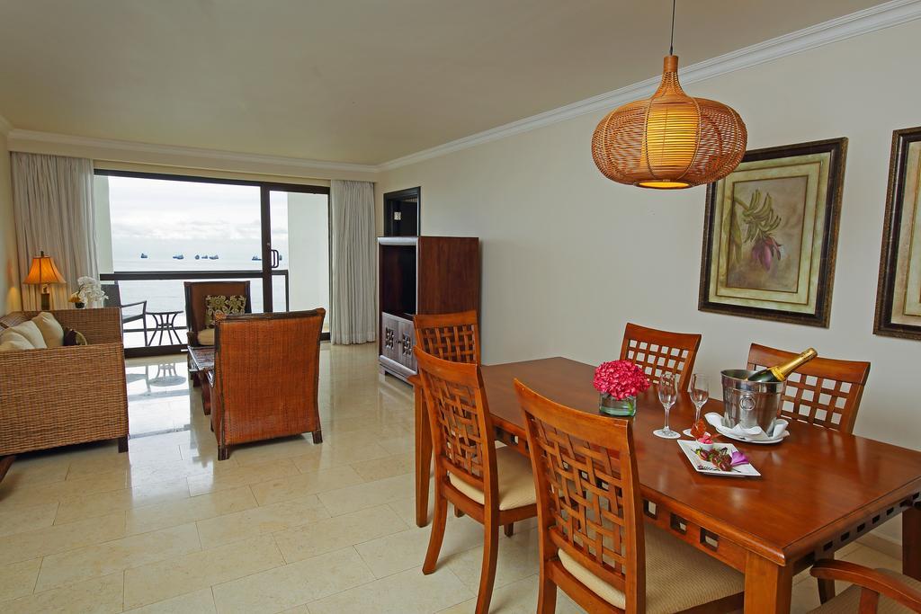 Preferred Club Master Suite Ocean View