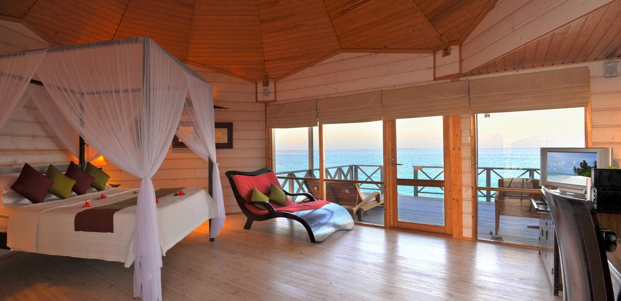Jacuzzi Water Villa