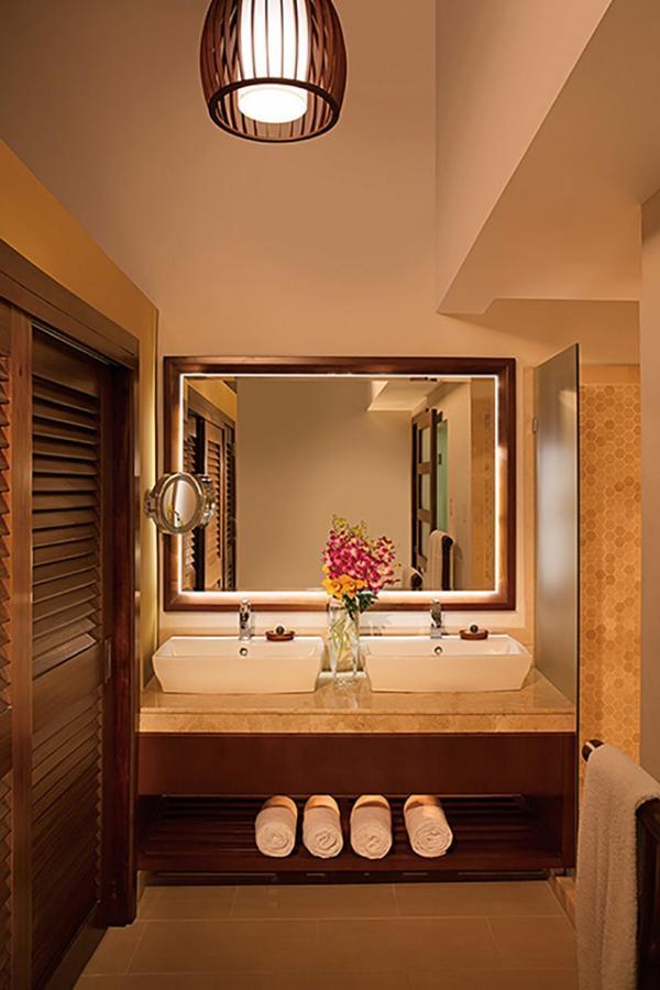 Junior Suite Swim Out Tropical View King,1214477839:JPEG