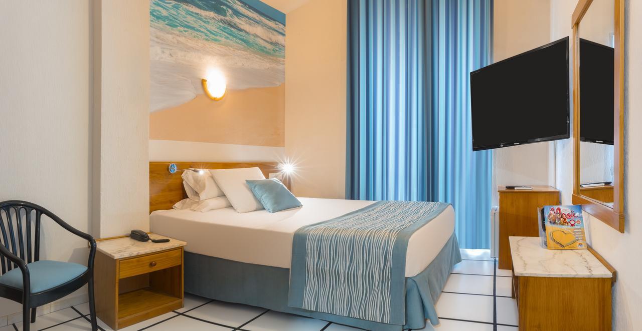 Small Double Room (2 Adults)