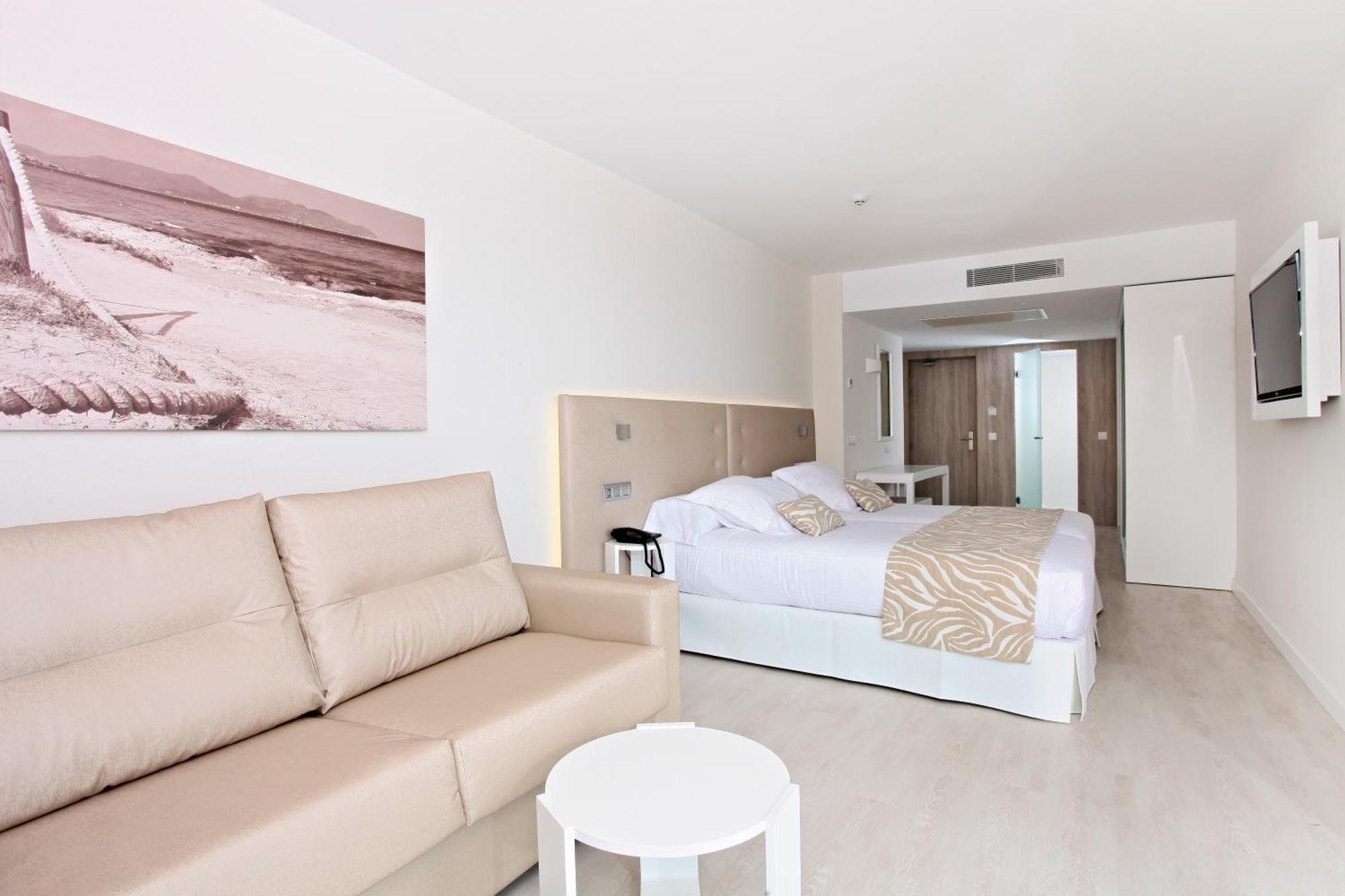 Double or Twin Room with Partial Sea View,220180490:JPEG