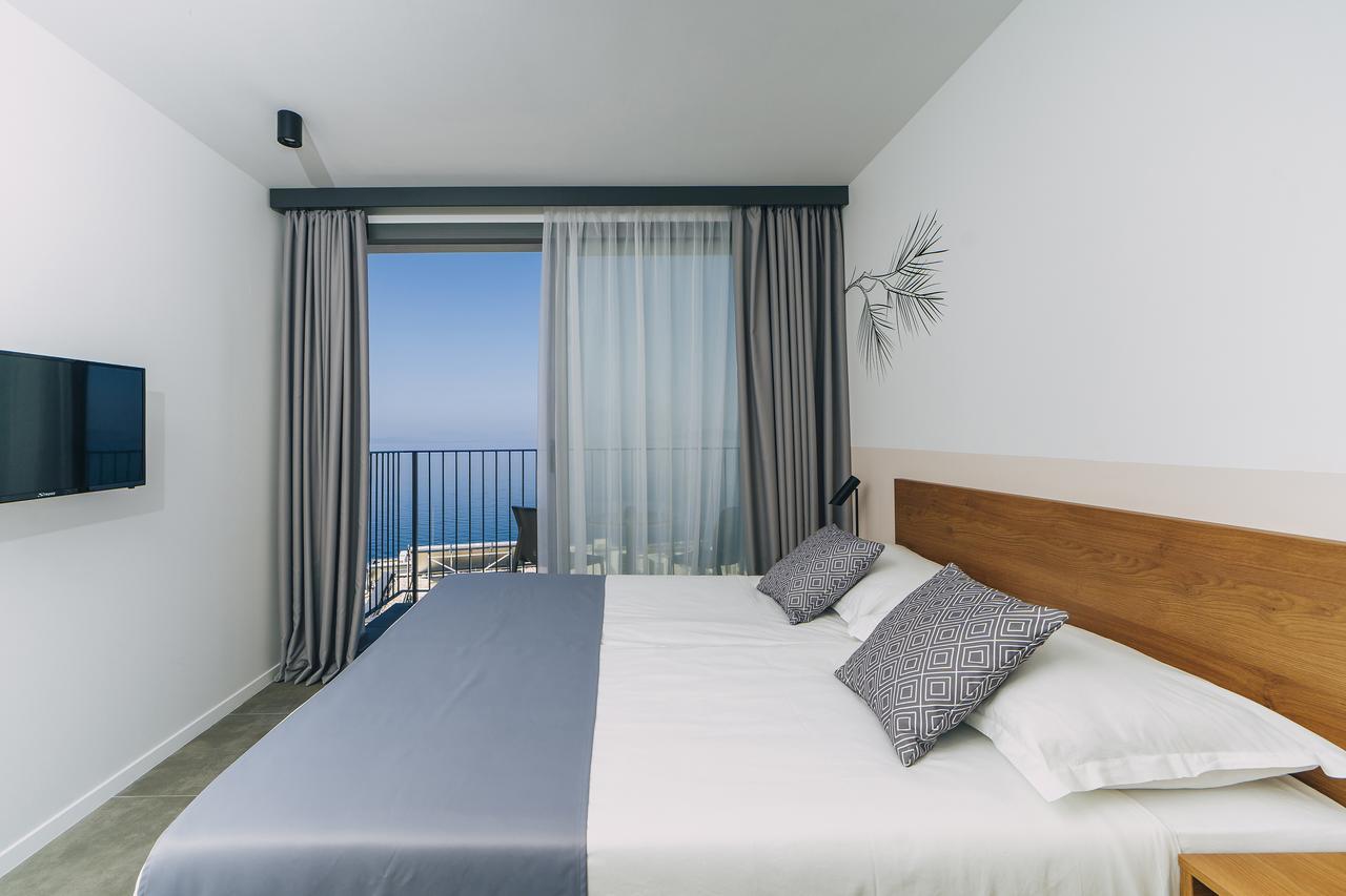 Comfort Room Balcony Sea View,696691956:JPEG