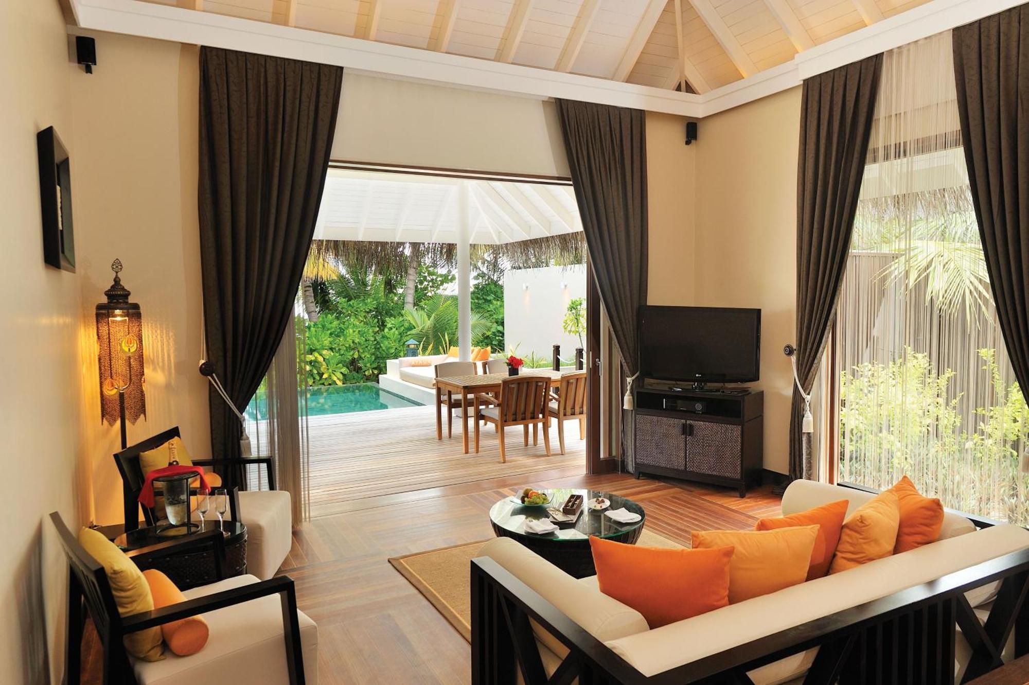 Sunset Beach Suite Private Pool & Personalized Butler Service,698572095:JPEG
