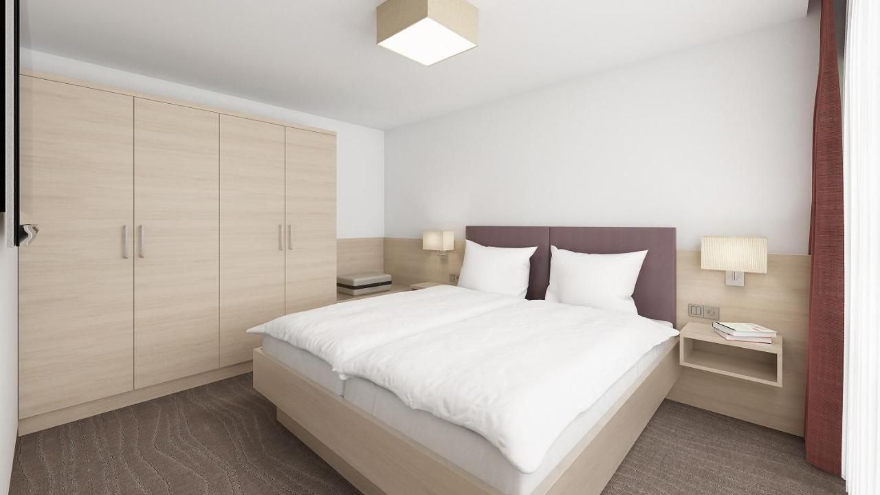 Family Room with Balcony,718604299:JPEG