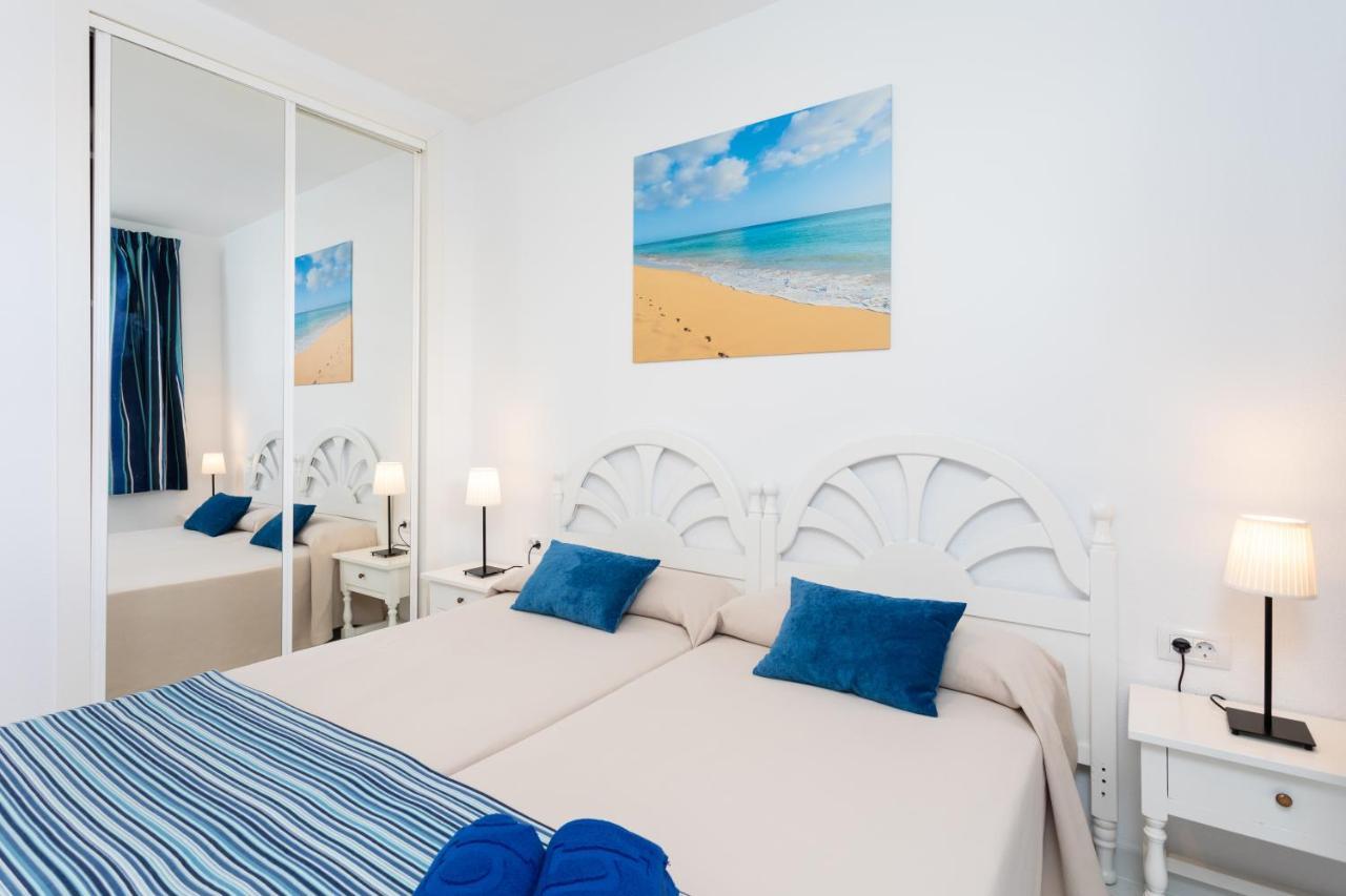 Double Room with Sea View (3 Adults + 1 Child)