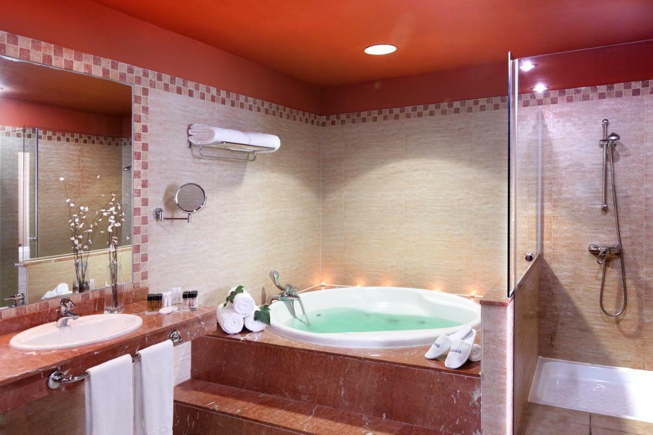 Suite with Sea View