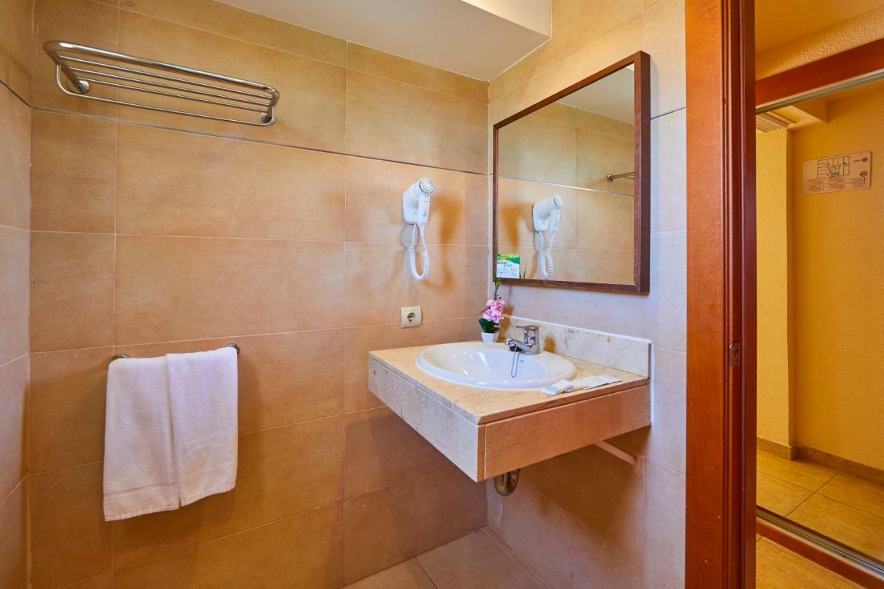Double Room,780054033:JPEG