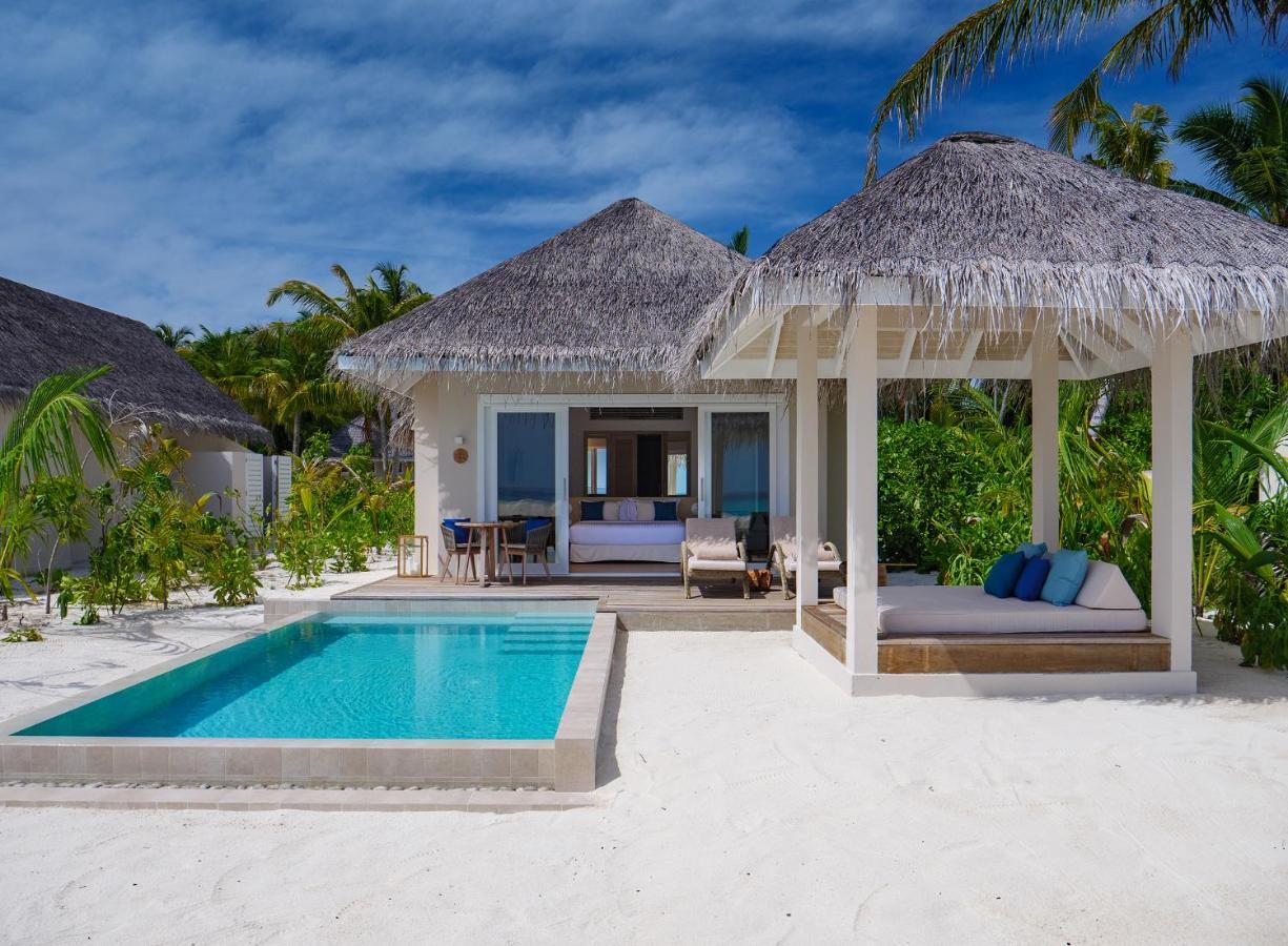 Pool Grand Beach Villa