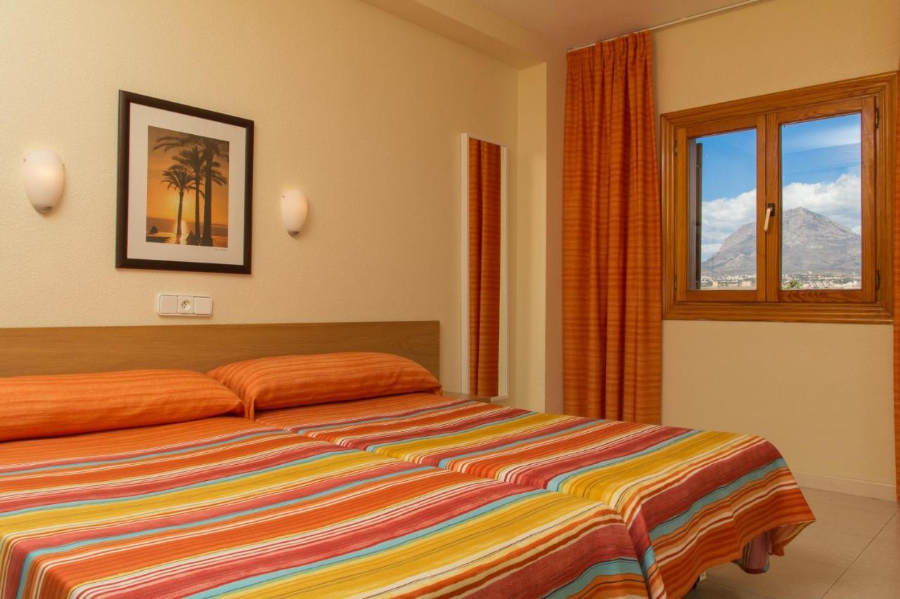 One-Bedroom Apartment (3 Adults + 1 Child)