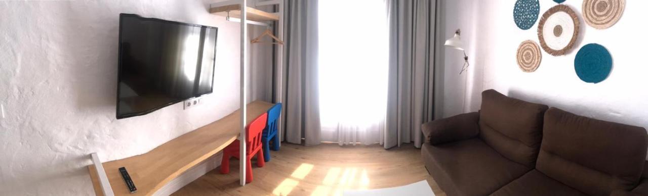 Family Studio