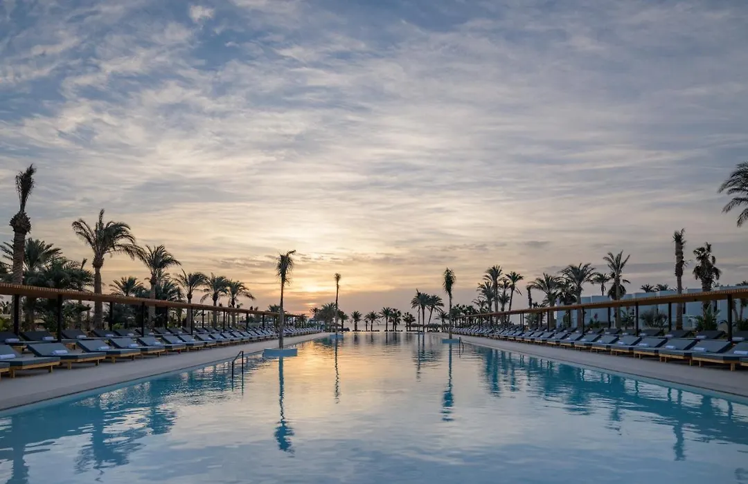 Serry Beach Resort-1