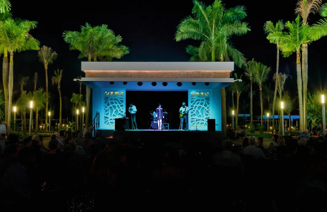 Riu Vallarta-1