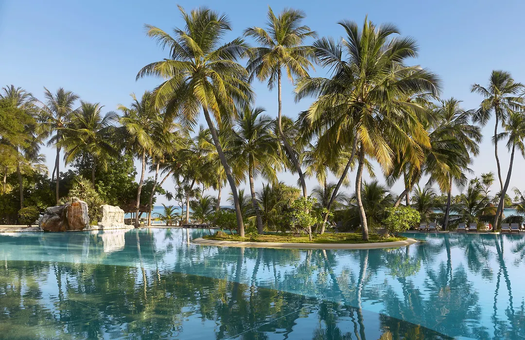 Villa Park Sun Island Resort-1