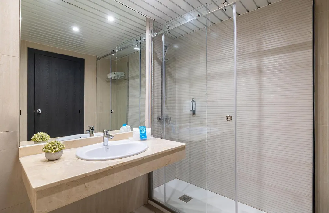 Hotel Puente Real-1