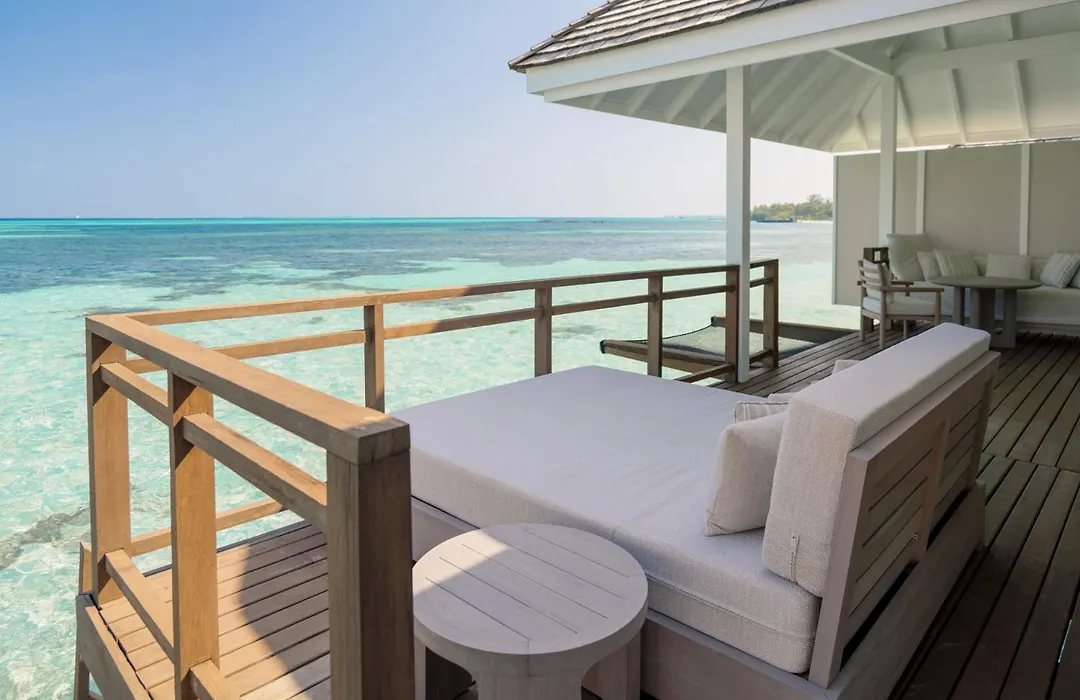 Lux* South Ari Atoll Resort & Villas-1
