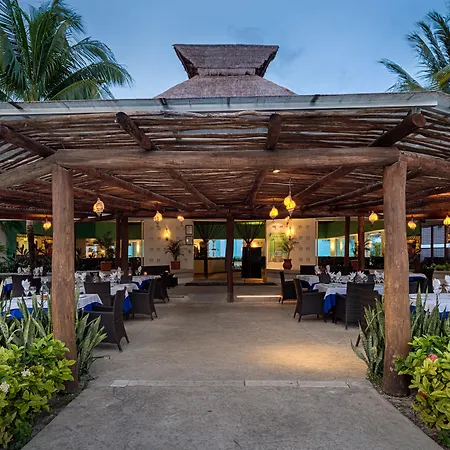 Bluebay Grand Esmeralda-2