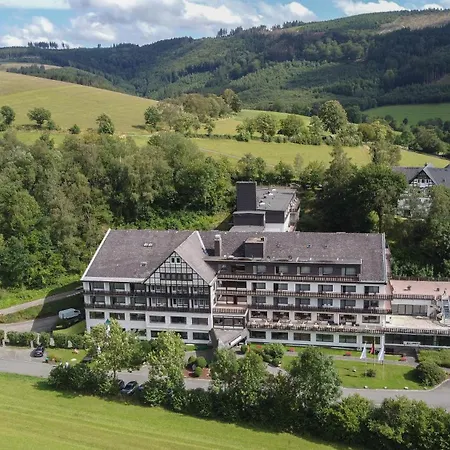 Sauerland Alpin Hotel-3