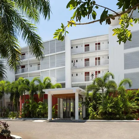 Grand Decameron Cornwall Beach, A Trademark All-Inclusive Resort-2