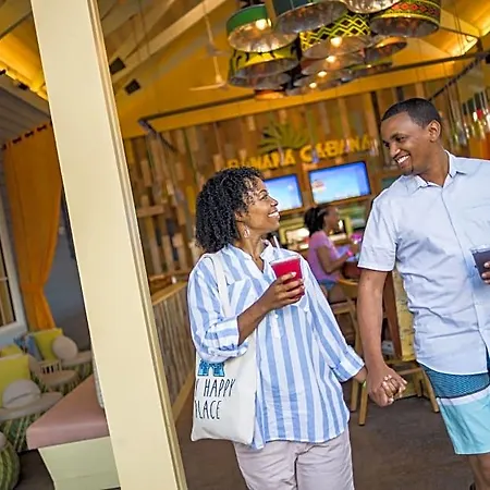 Disney'S Caribbean Beach Resort-2