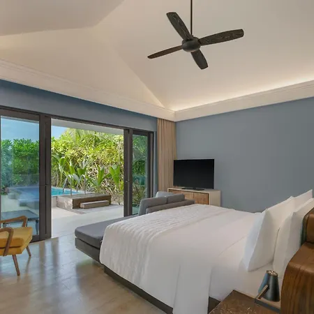 Le Meridien Maldives Resort & Spa-3