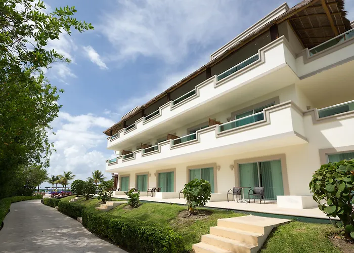 Bluebay Grand Esmeralda El Marlyn Azul