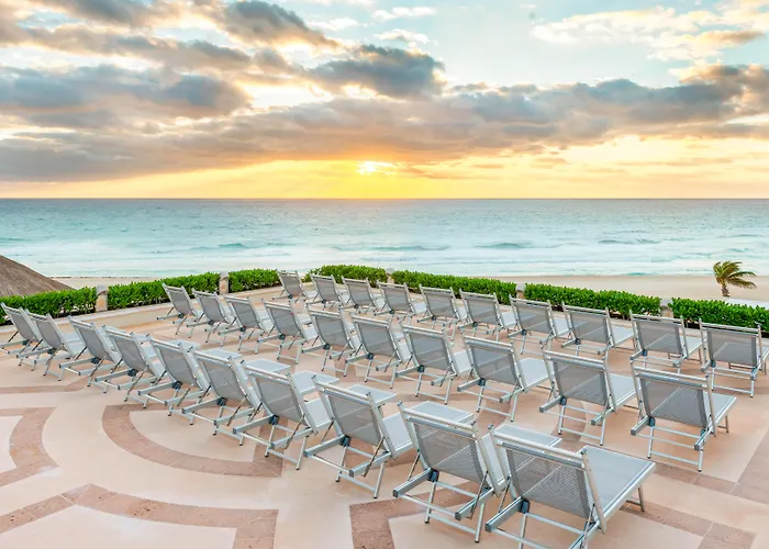 Wyndham Grand Cancun All Inclusive Resort & Villas