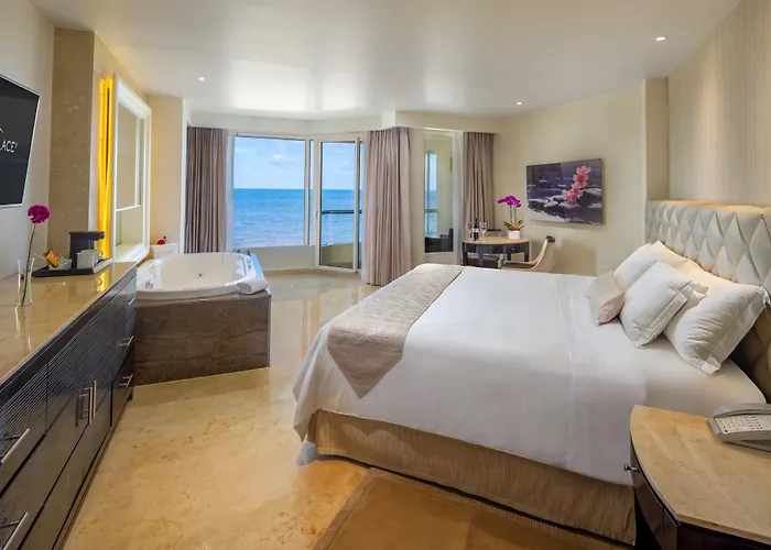 Moon Palace Cancun Alfredo V. Bonfil