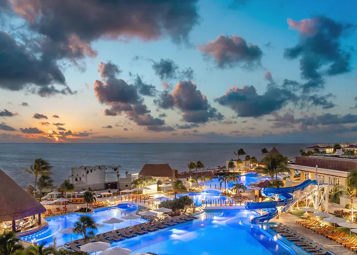 Moon Palace Cancun Alfredo V. Bonfil