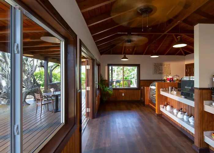 St. James'S Club Resort Mamora Bay